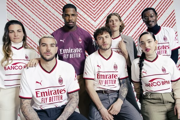 Maglia AC Milan Ibrahimović 11 Divisa Trasferta 2022/23